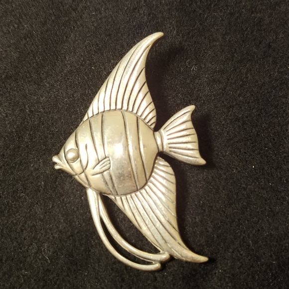 James Avery Jewelry - James Avery Retired Sterling Silver Fish Pin James Avery Jewelry - James Avery Retired Sterling Silver Fish Pin